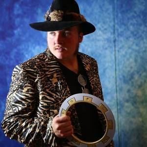 Meet your Posher, Bobby